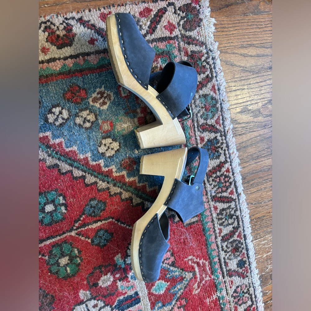 Bryr Clogs - image 3